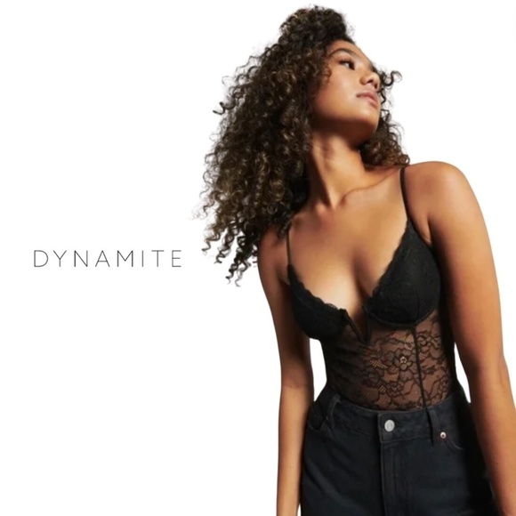 DYNAMITE Mauve V-Front Lace Bodysuit NWT- Size M - Picture 1 of 12